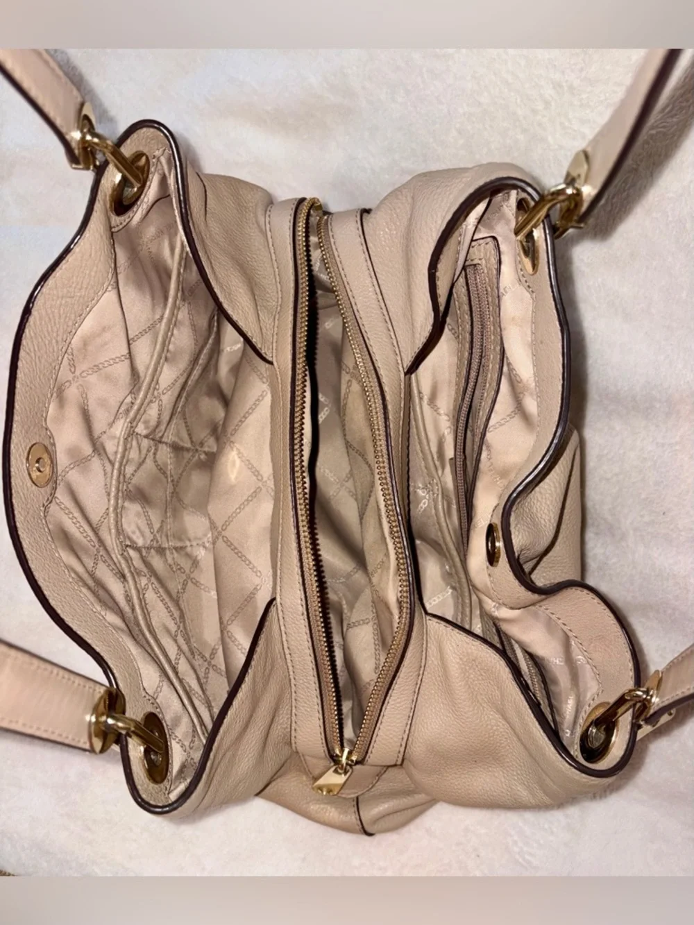 Michael Kors Raven Leather Bag Matching Wallet